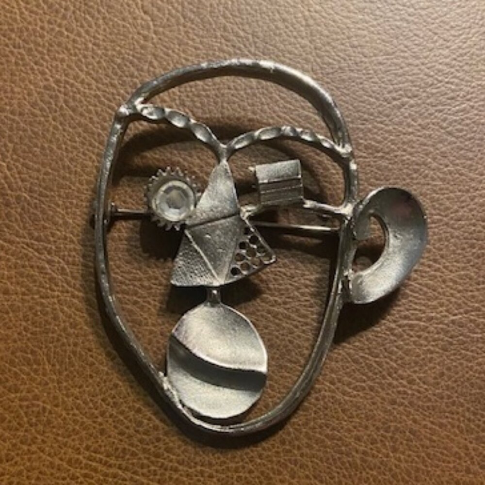 Unique Vintage Geometric Modernist Silver Tone Abstract Face Brooch Pin